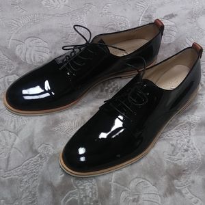 NEW Women's AGL Oxford